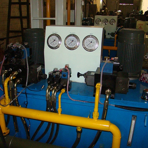 珩磨机液压系统